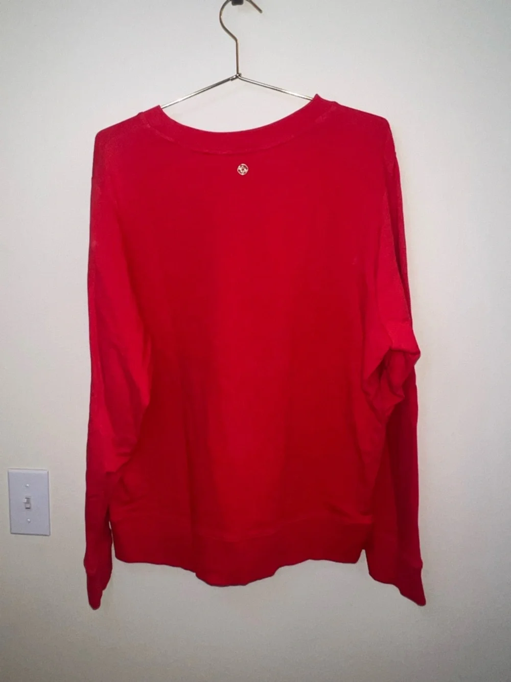 Lilly Pulitzer Cheers Pearl Beaded Crewneck Sweatshirt Red Size Medium - Picture 2 of 12